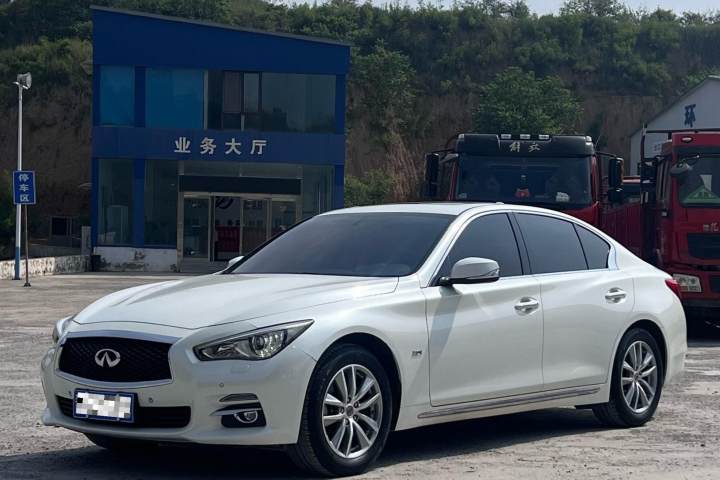 英菲尼迪 Q50L 2.0T 悦享版