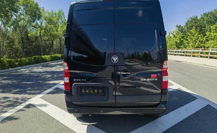 福田 图雅诺 2024款 图雅诺Pro多功能 2.0T手动后驱 短轴中顶 后单胎5/6/9座