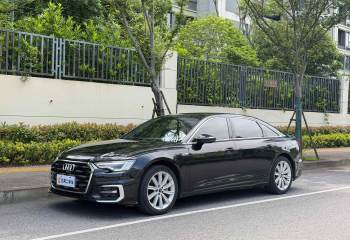 奥迪 A6L 2023款 改款 45 TFSI 臻选动感型
