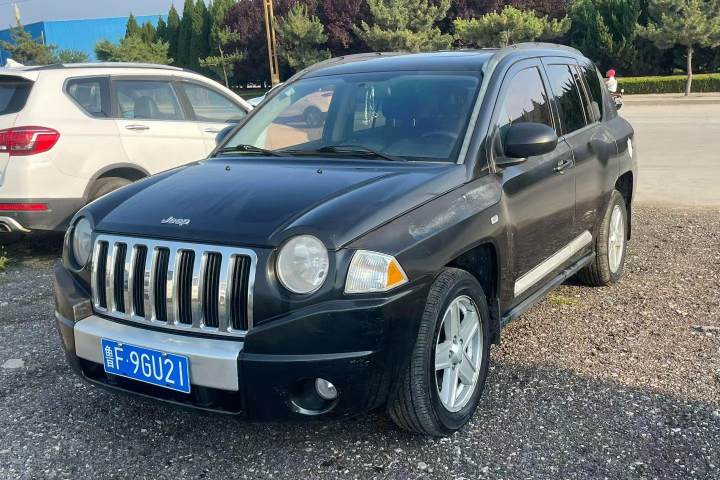 Jeep 指南者(进口) 2.4L 四驱运动版