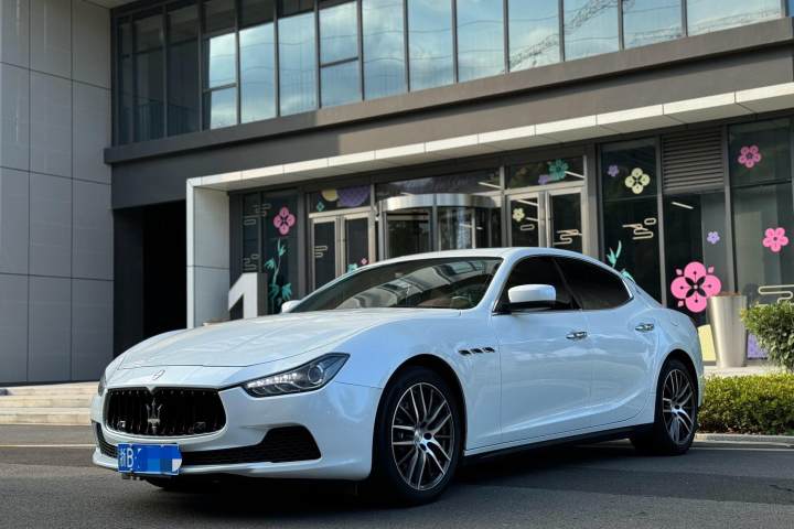 玛莎拉蒂 Ghibli 3.0T 标准版