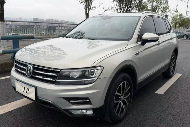 大众 途观L 2019款 330TSI 自动两驱全景舒适版 国VI