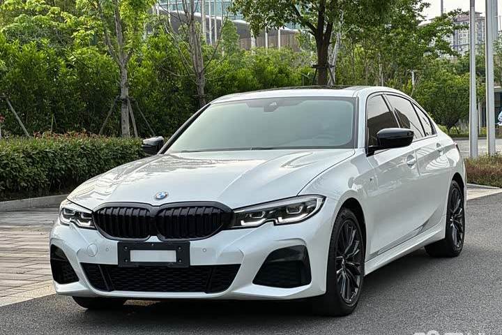 宝马 3系 2022款 325Li M运动曜夜套装