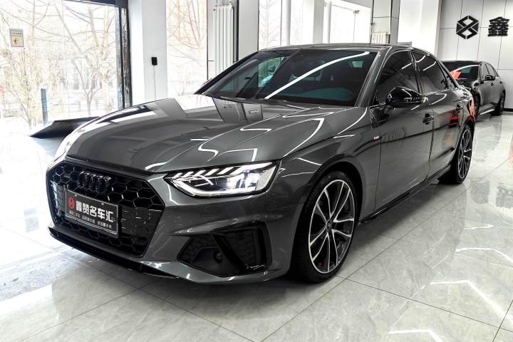 奥迪 A4L 40 TFSI quattro 豪华动感型