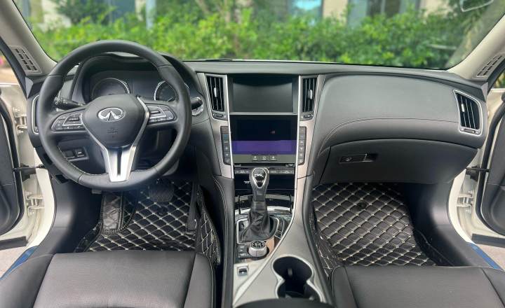 英菲尼迪 Q50L 2018款 2.0T 进享版 国V