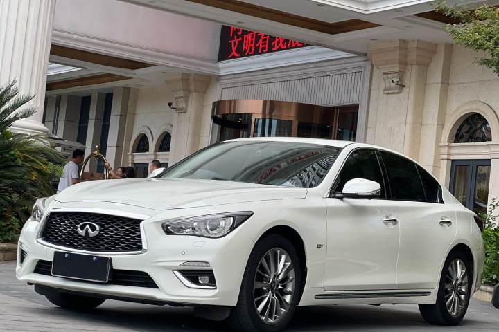 英菲尼迪 Q50L 2.0T 进享版 国V