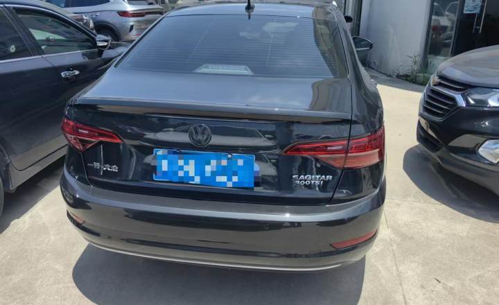 大众 速腾 2021款 200TSI DSG时尚智联版