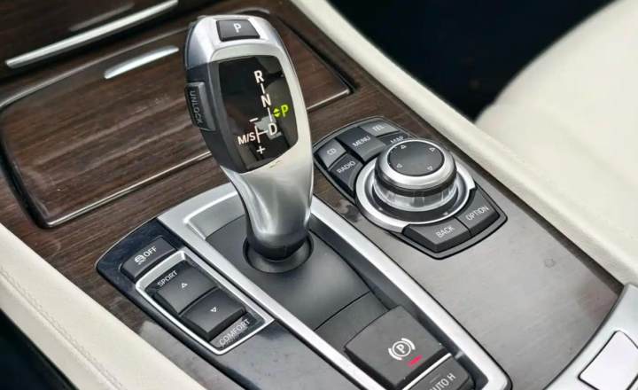 宝马 7系 2011款 740Li 施坦威限量版