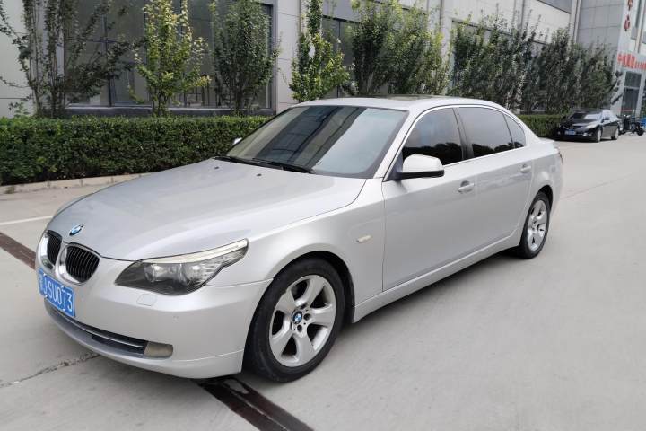 宝马 5系 523Li 标准型