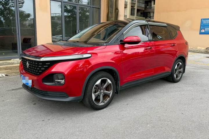 宝骏 RM-5 1.5T CVT 24小时在线豪华型 5座