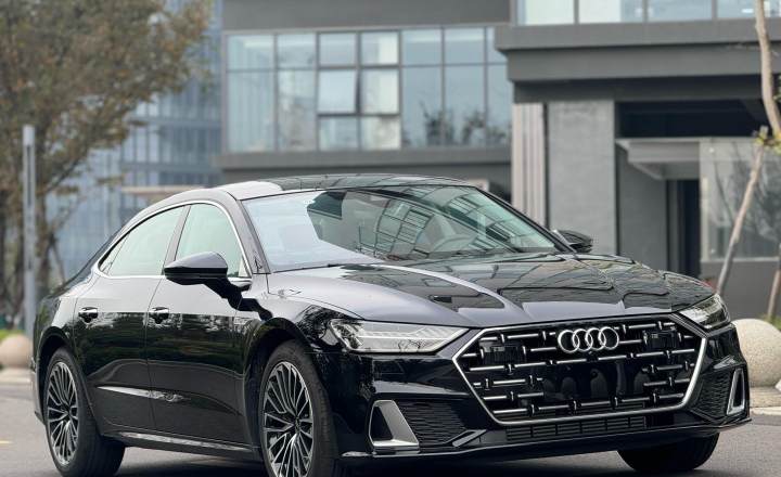 奥迪 A7L 2024款 45 TFSI 豪华型