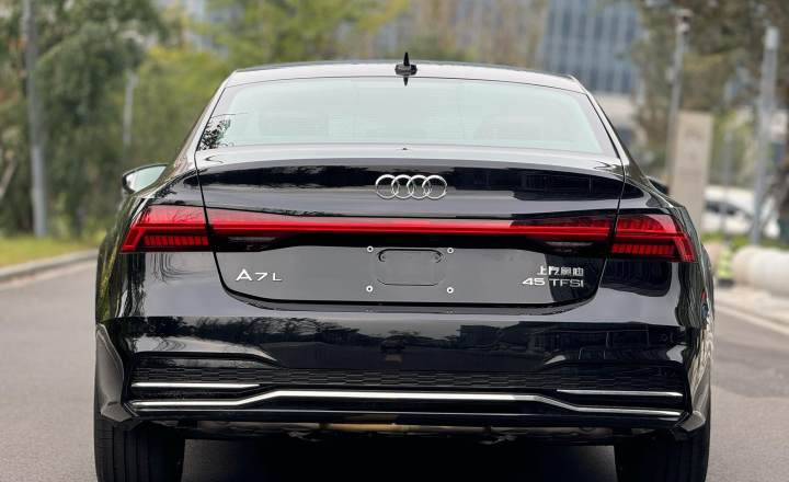奥迪 A7L 2024款 45 TFSI 豪华型