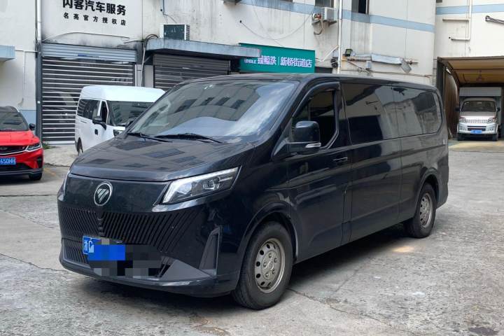 福田 图雅诺大V 图雅诺大V CITY  2.0T手动 长轴平顶 后单胎5/6/7/9座
