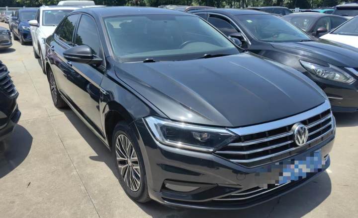 大众 速腾 2021款 200TSI DSG时尚智联版