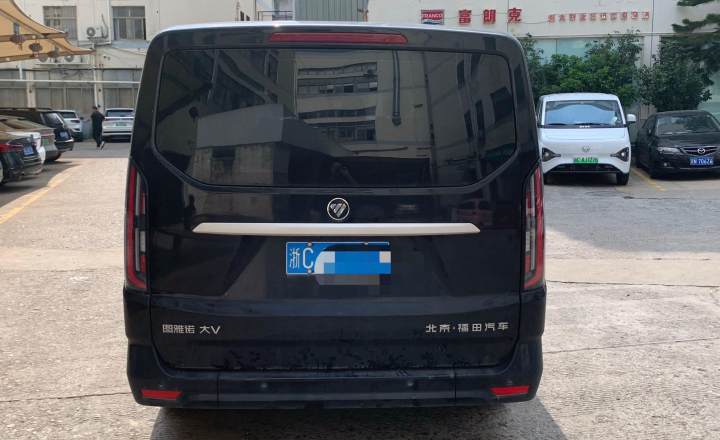 福田 图雅诺大V 2024款 图雅诺大V CITY 2.0T手动 长轴平顶 后单胎5/6/7/9座