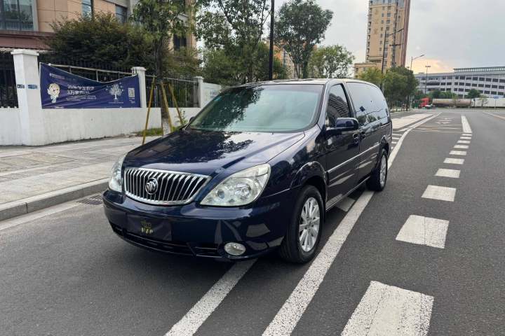 别克 GL8 2014款 2.4L 经典版