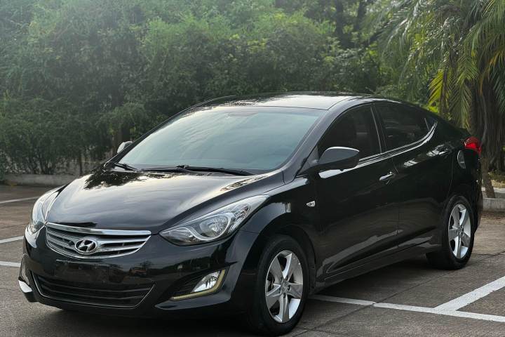 现代 朗动 1.6L 自动时尚型