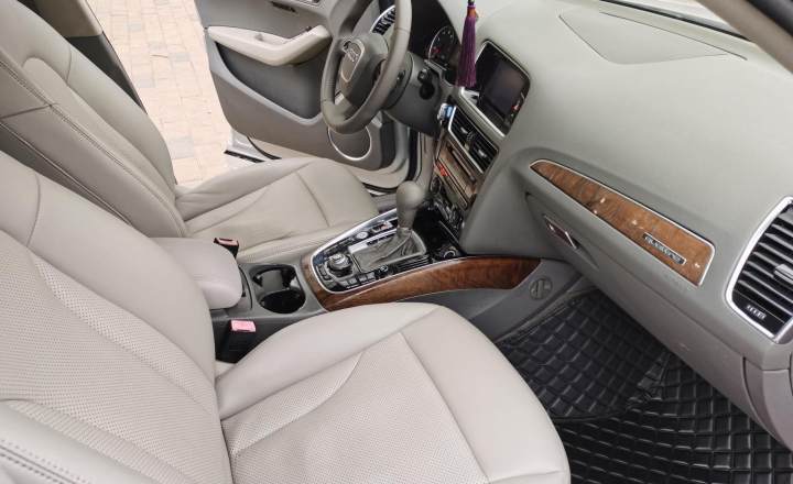 奥迪 Q5 2012款 2.0TFSI 进取型