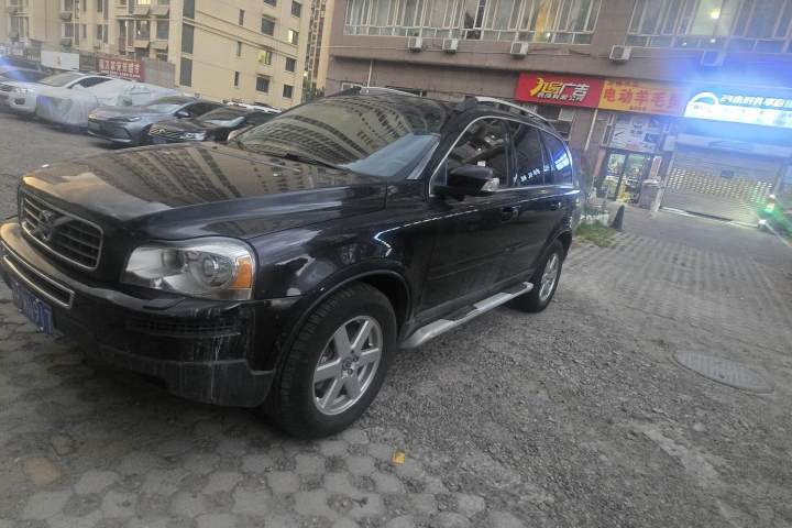沃尔沃 XC90 2.5T AWD