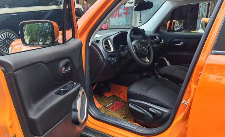 Jeep 自由侠 2017款 180T 自动劲能版