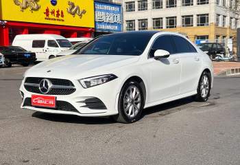 奔驰 A级 2021款 A 200 L 运动轿车动感型