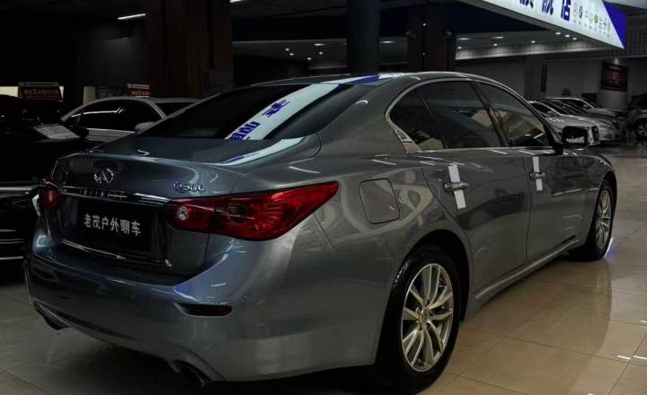 英菲尼迪 Q50L 2016款 2.0T 悦享版