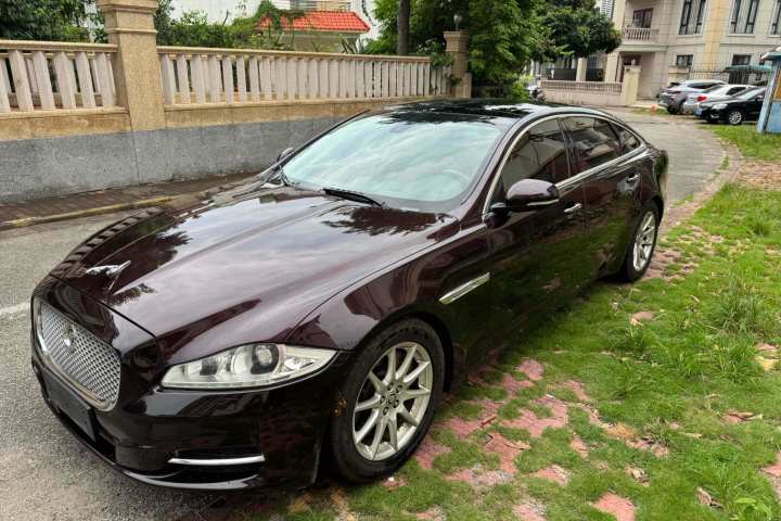 捷豹 XJ XJL 2.0T 典雅商务版