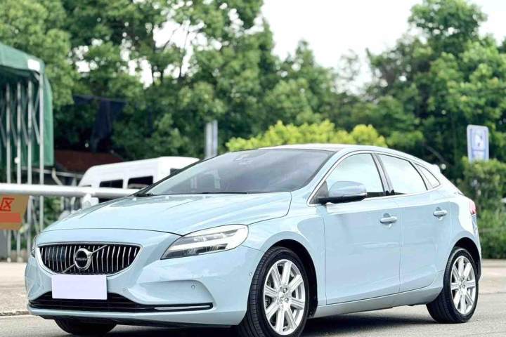 沃尔沃 V40 T3 智逸版