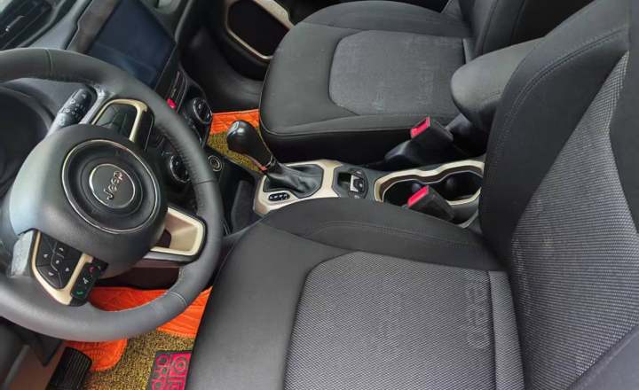 Jeep 自由侠 2017款 180T 自动劲能版