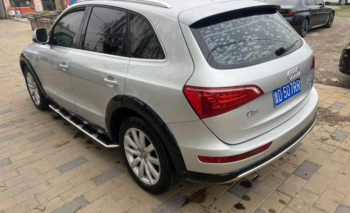 奥迪 Q5 2012款 2.0TFSI 进取型