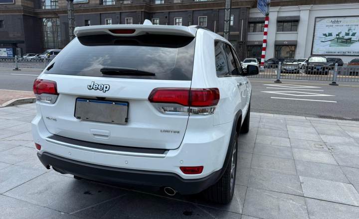 Jeep 大切诺基(进口) 2020款 3.0L 精英导航版