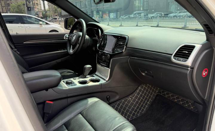 Jeep 大切诺基(进口) 2020款 3.0L 精英导航版