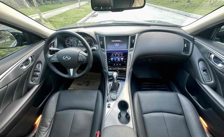 英菲尼迪 Q50L 2016款 2.0T 悦享版