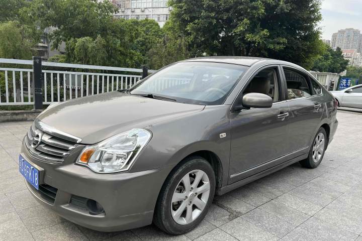 日产 轩逸 2.0XL CVT科技版