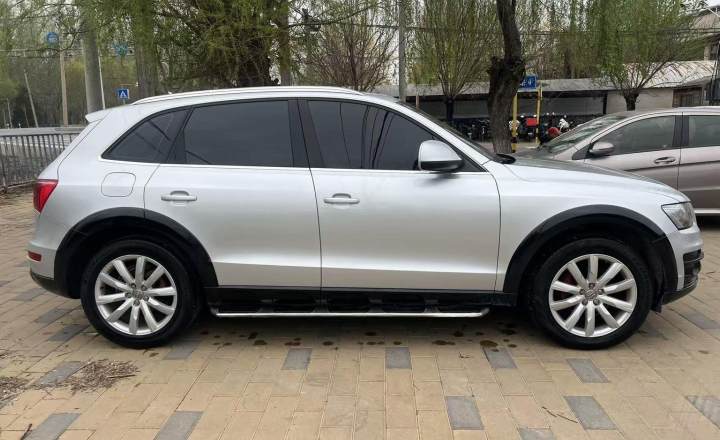 奥迪 Q5 2012款 2.0TFSI 进取型