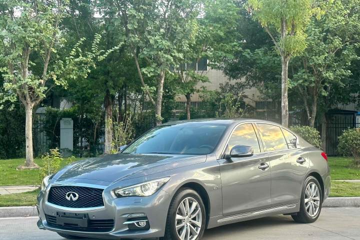 英菲尼迪 Q50L 2.0T 悦享版