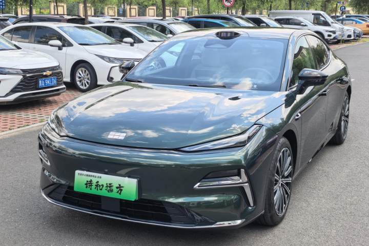 吉利银河 银河星耀8 130km EM-P 星舰版