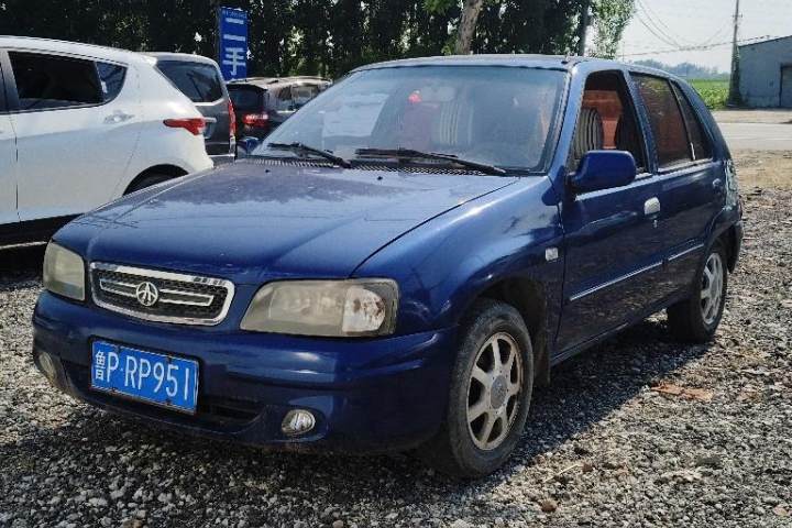 一汽 夏利 A+ 1.0L 两厢 国IV