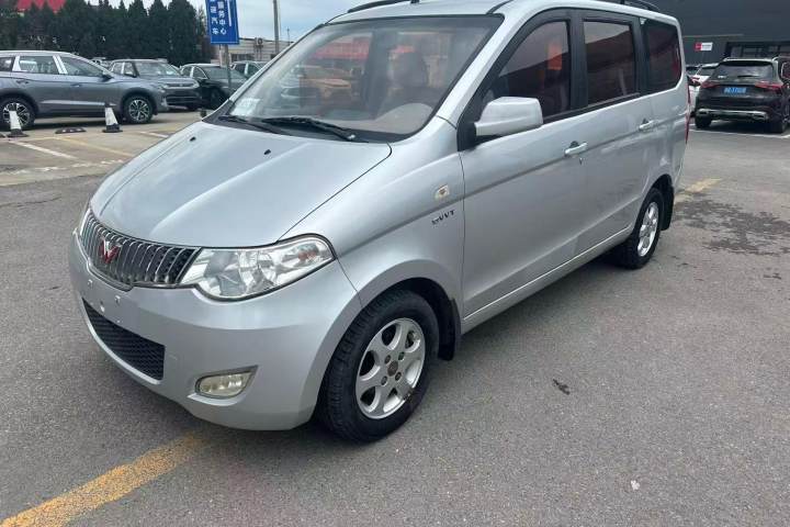 五菱汽车 五菱宏光 2013款 1.5L 豪华型