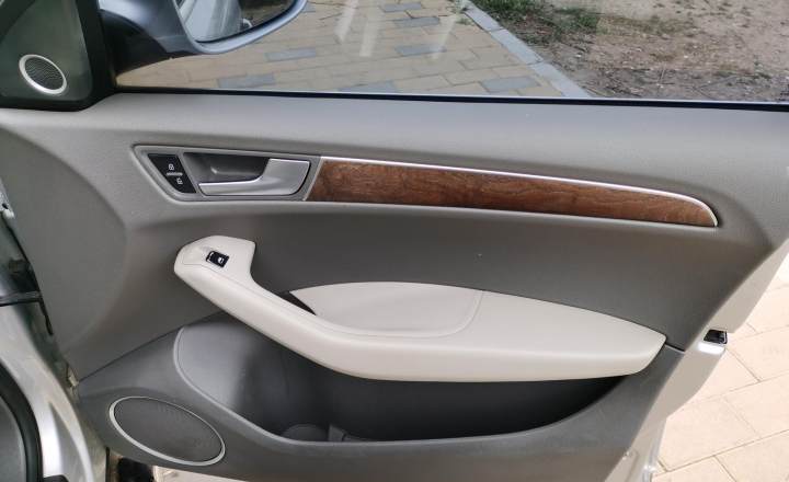 奥迪 Q5 2012款 2.0TFSI 进取型