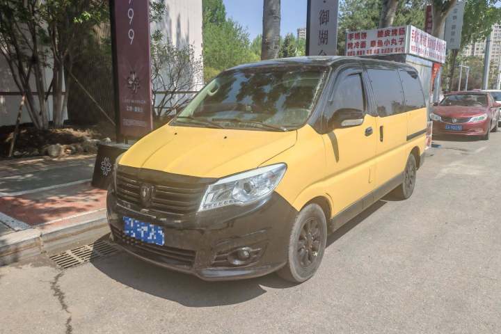 金杯 阁瑞斯 2.7L自动旗舰型短轴7座2TR