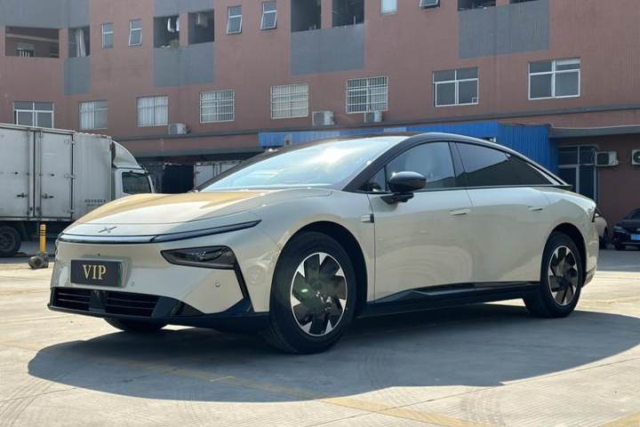 小鹏 P7 长续航 Max