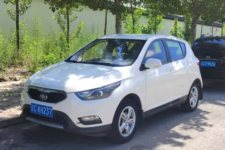 一汽 骏派D60 1.5L 手动标准型