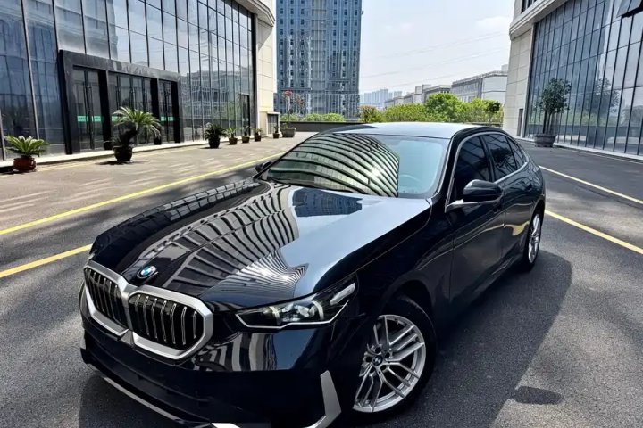 宝马 5系 525Li M运动套装