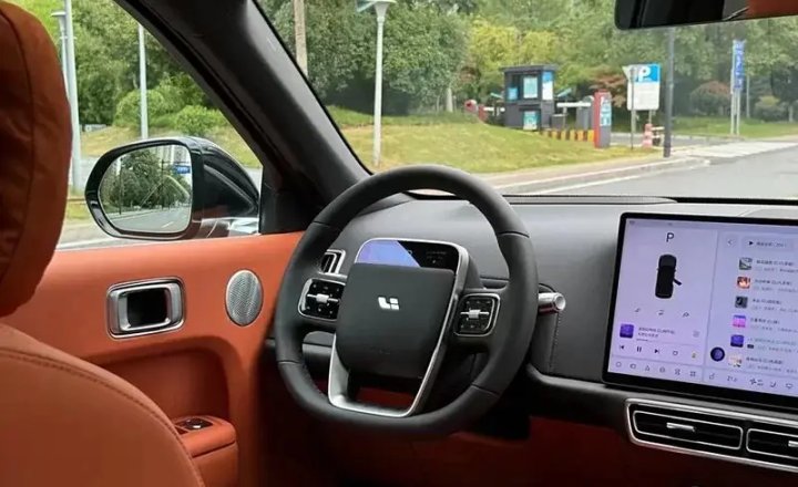 理想汽车 理想L8 2024款 Pro