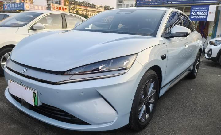 比亚迪 秦L 2025款 EV 545KM超越型