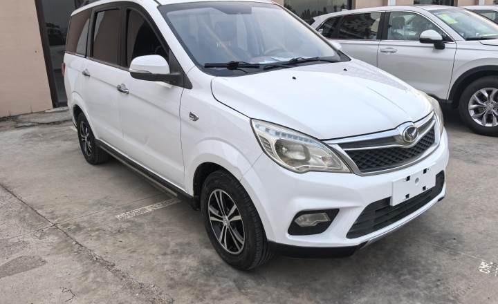 北汽幻速 H2 2015款 1.5L AMT尊贵型BJ415C