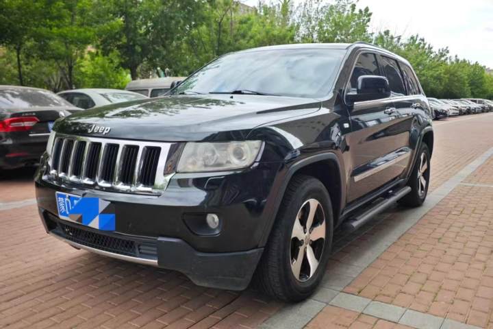 Jeep 大切诺基(进口) 3.6L 舒适导航版