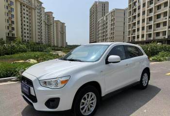 三菱 劲炫ASX 2015款 2.0L CVT两驱精英版