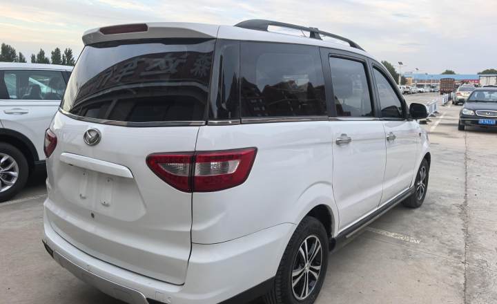 北汽幻速 H2 2015款 1.5L AMT尊贵型BJ415C
